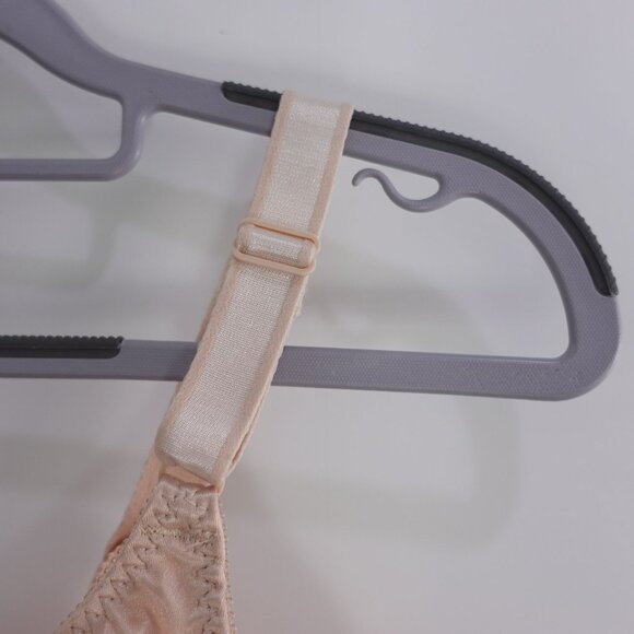 Bali Double Support Spa Closure Wireless Bra Tan Beige Size 34D 3372 - Picture 5 of 7